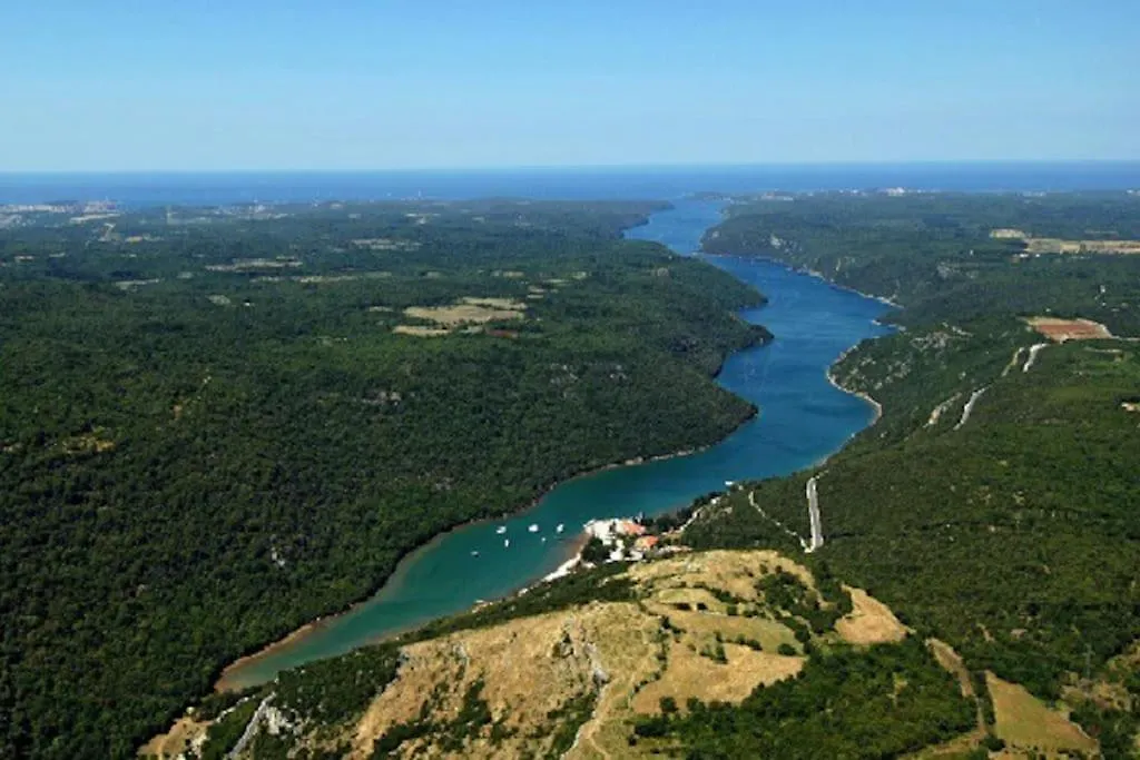 Holiday House Mateo Bubani 0*,  Croacia